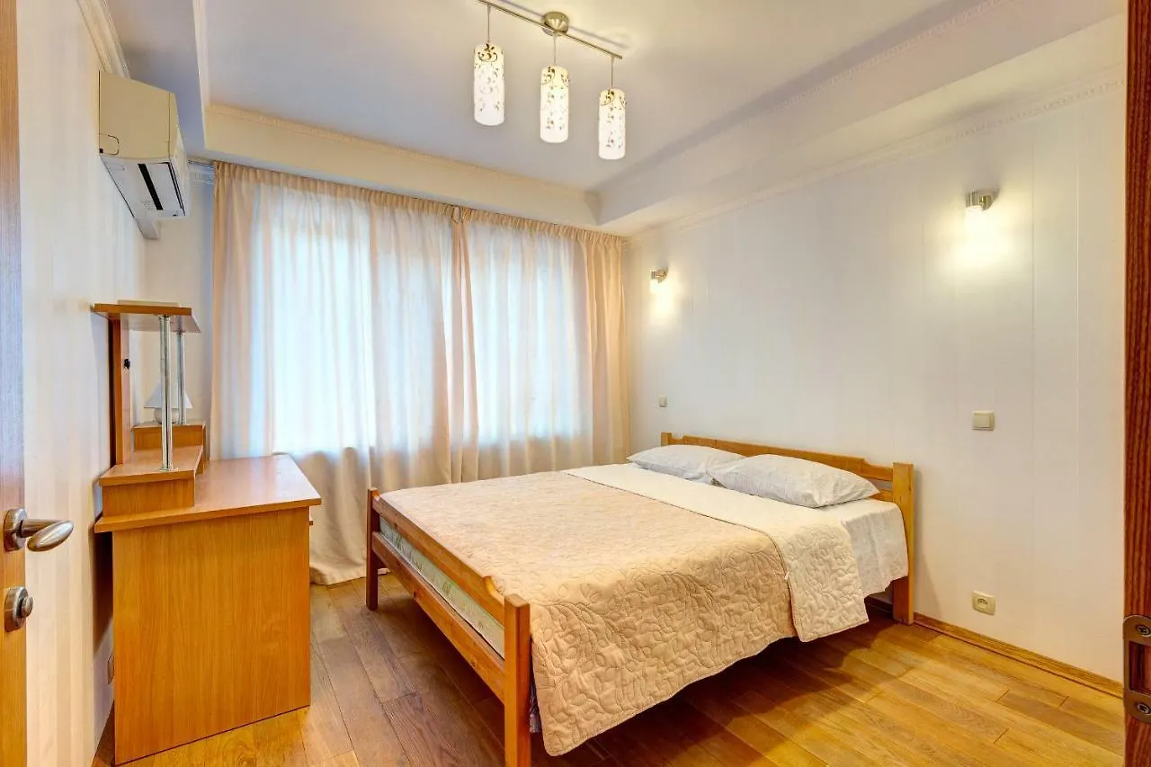 Apartments Near The Shopping Center Gulliver Kiev