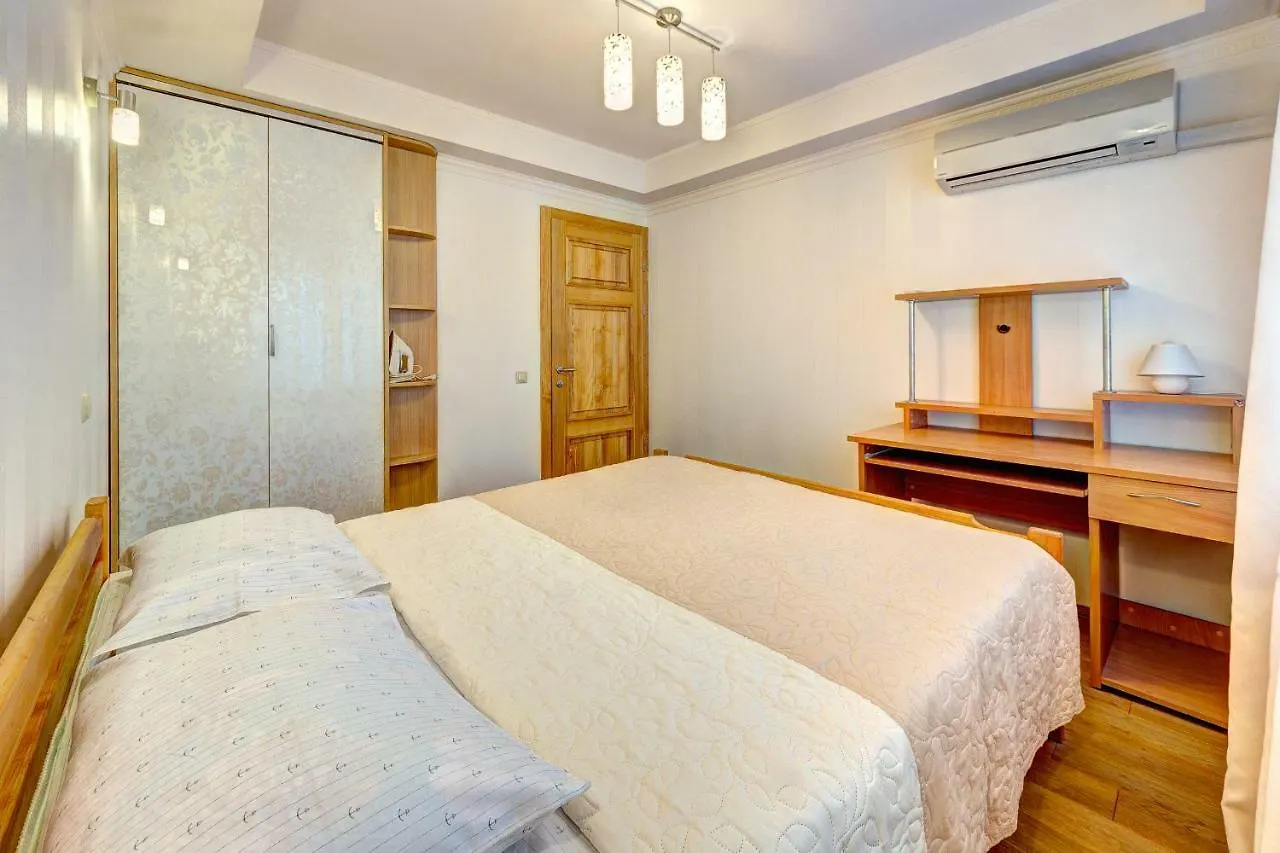 Apartments Near The Shopping Center Gulliver Kyiv